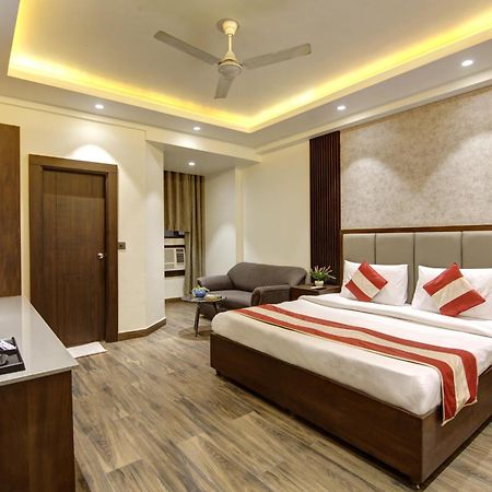 Hotel Kashish Plaza - 5 Mins From Metro Station Delhi  Exterior photo